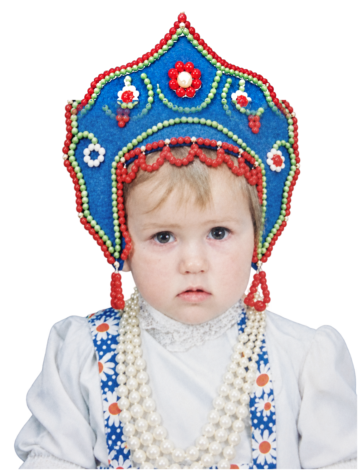 Любовь в детстве в кокошнике